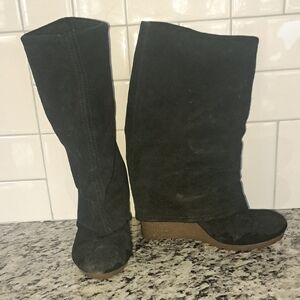 MRKT Suede Wedge Boot